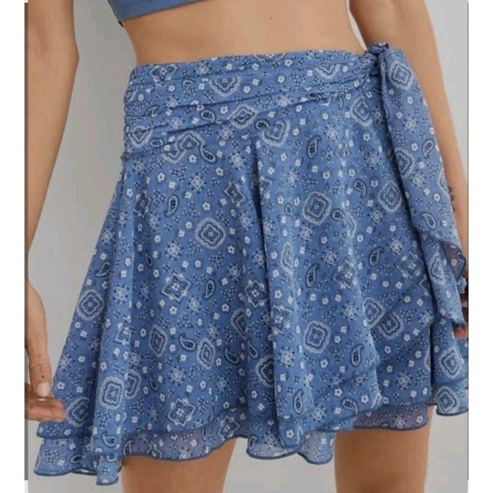 Aerie Blue Bandana Print Wrap Skirt XL Ruffle Hem Tie Waist Western Boho Mini